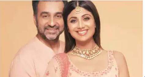 Shilpa Shetty and Raj Kundra spotted at the Siddhivinayak Temple; video inside | Hindi Movie News Filmymeet