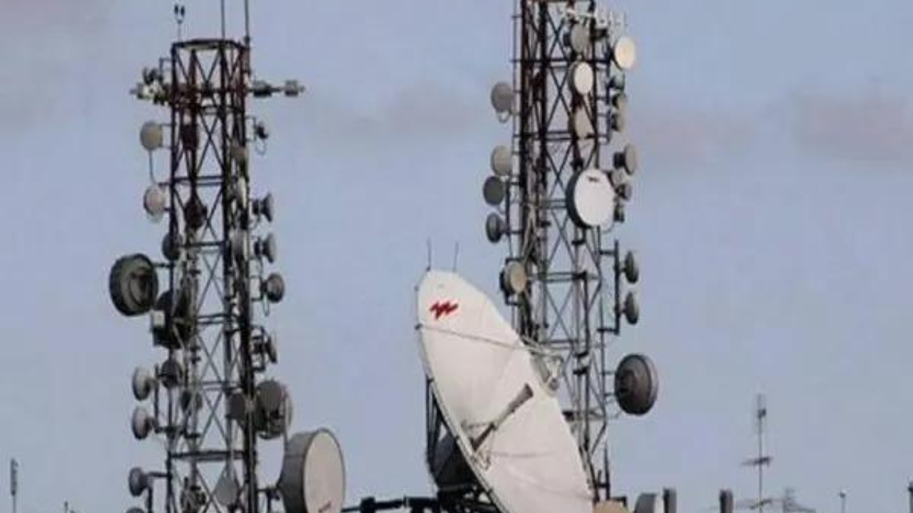 The Headlines – Trai, DoT jointly disconnect over 1 crore mobile phone connection