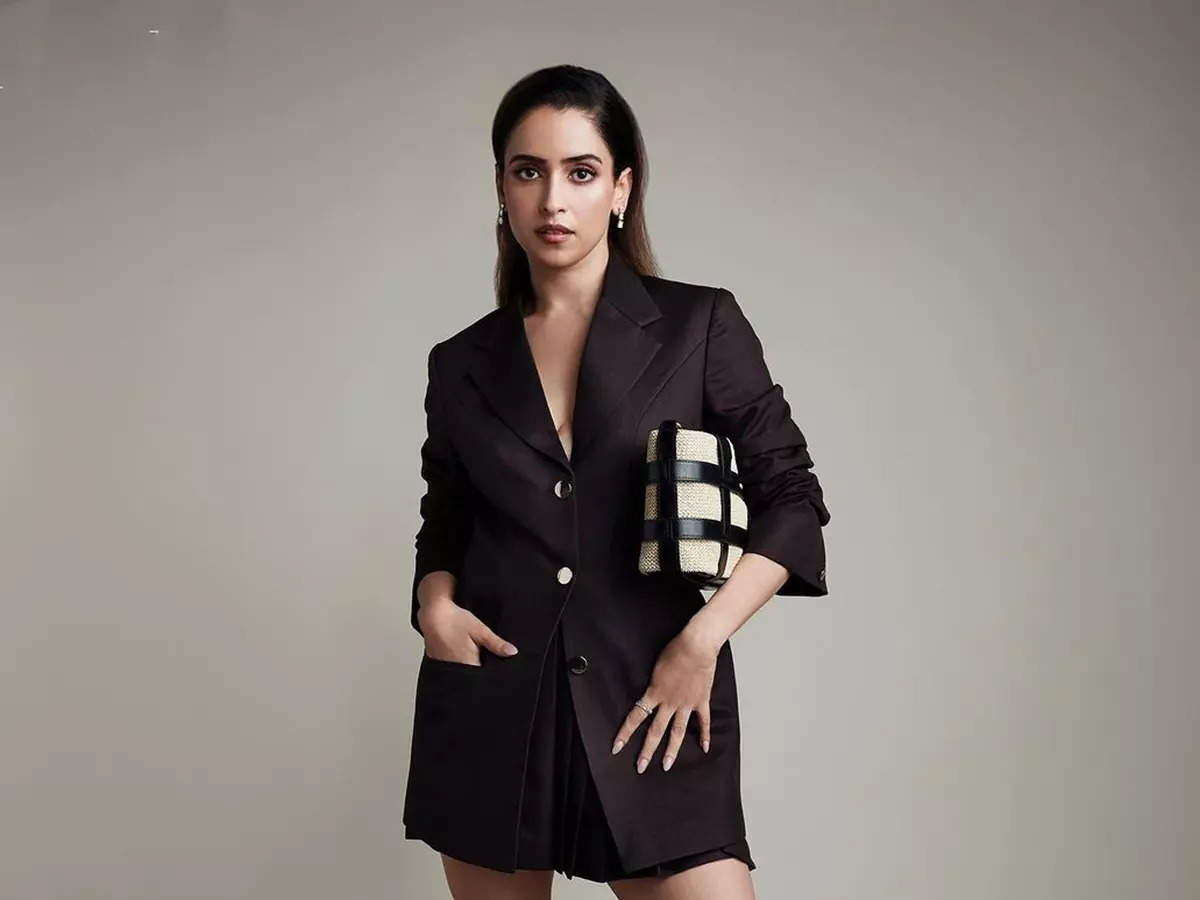 Sanya Malhotra redefines power dressing with her bold and chic style, Hot  Pics of Sanya Malhotra redefines power dressing with her bold and chic  style, Hot Pictures of Sanya Malhotra redefines power