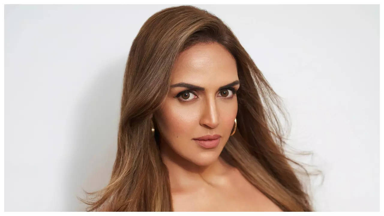 Esha Deol reveals how she dealt with link-up rumours, comparison with parents Dharmendra and Hema Malini: 'I was called a wild child' | Filmymeet