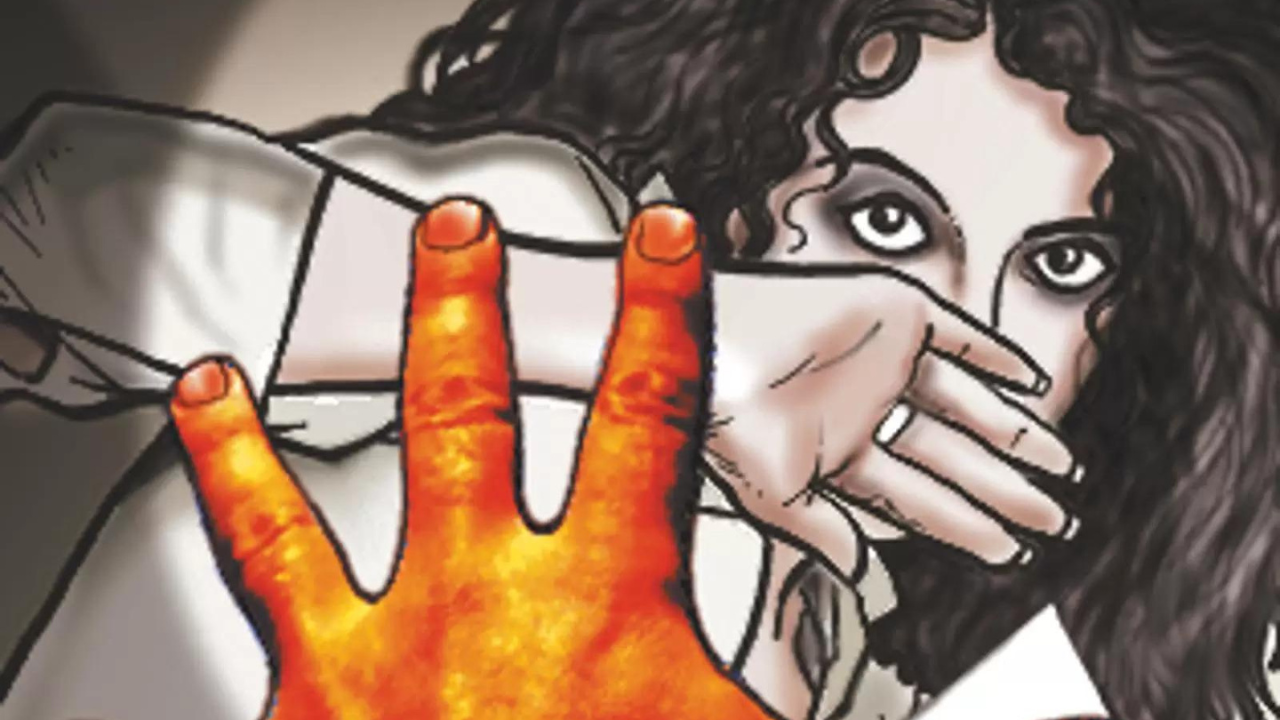 Patient, 11, raped in Agra medical college, doctor held