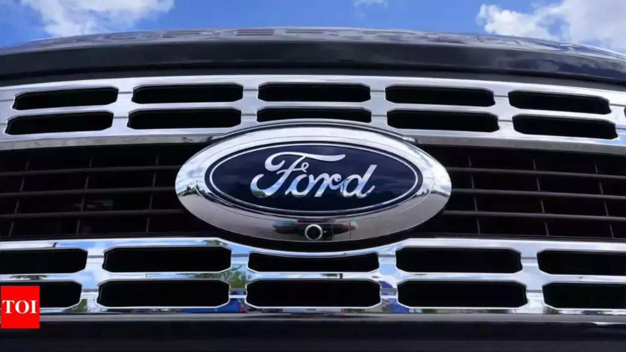 The Headlines – Back again: Ford drives into India for the third time