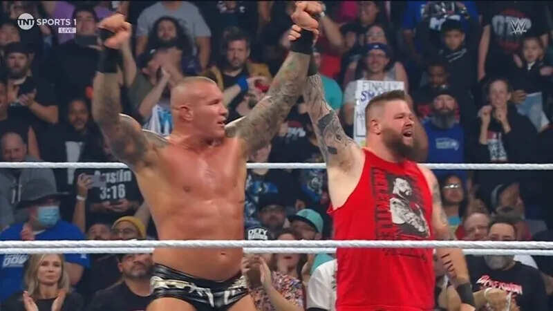 Kevin-Owens-Randy-Orton-WWE-SmackDown-1.