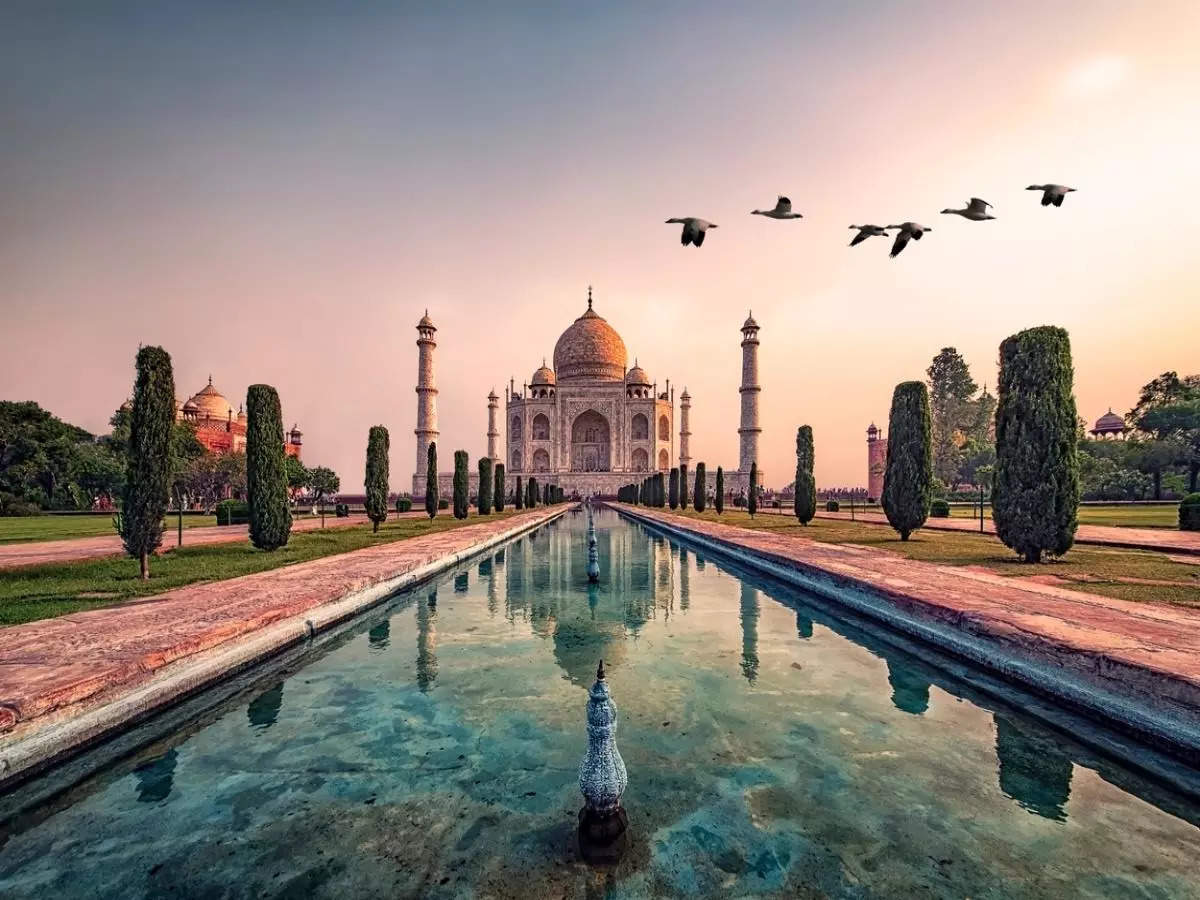 Agra: Heavy rain leads to water leakage from Taj Mahal's main dome; ASI on high alert