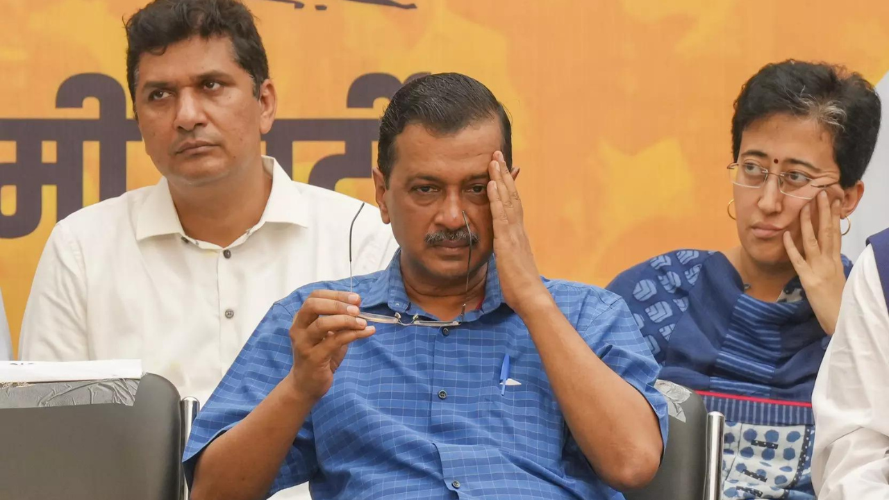 Kejriwal to meet LG Saxena tomorrow, likely to tender his resignation