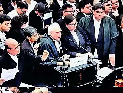 Battery of 210 lawyers attends RG Kar hearings in Supreme Court