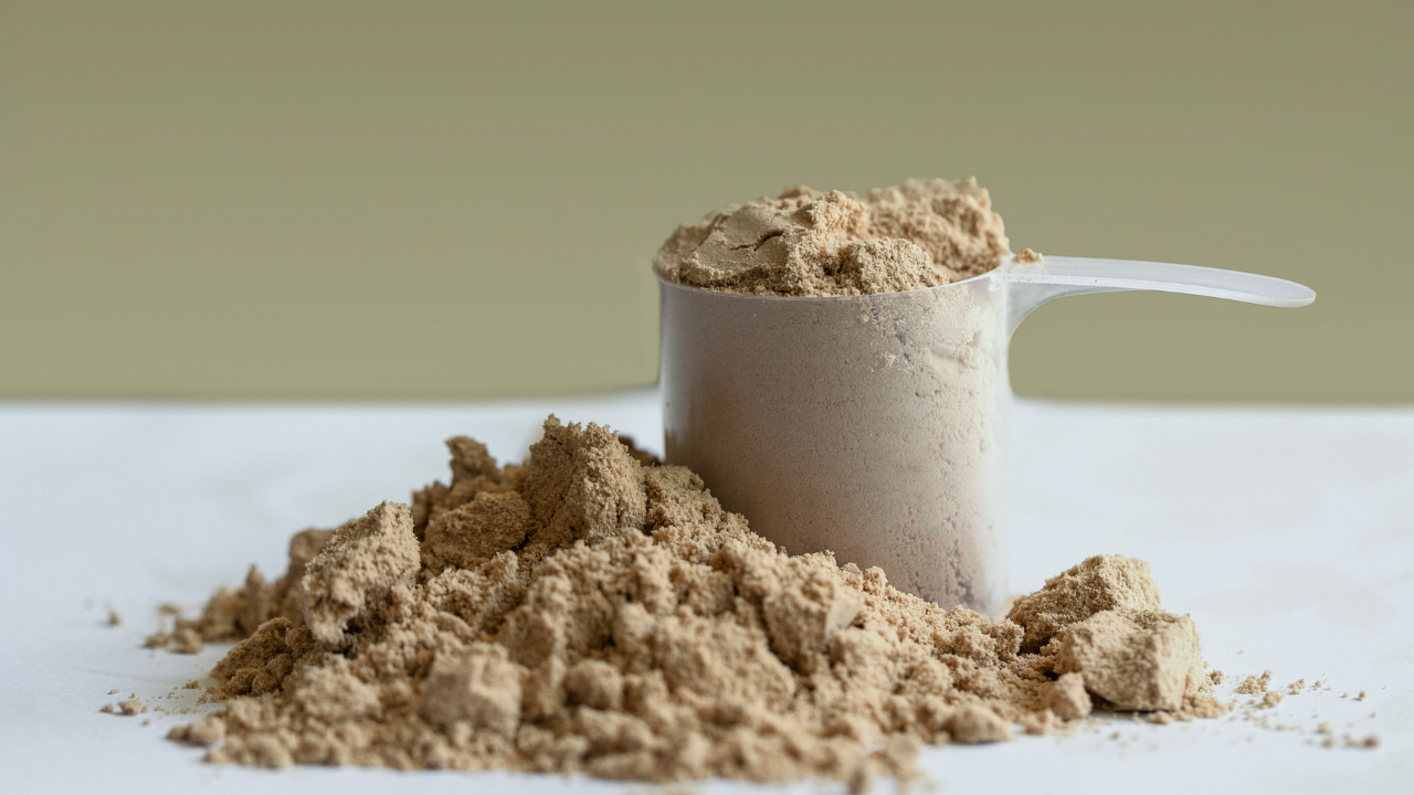 Can whey protein cause liver enlargement?