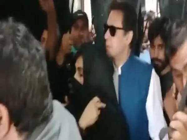 Pakistan high court halts verdict in Imran Khan, Bushra Bibi corruption case