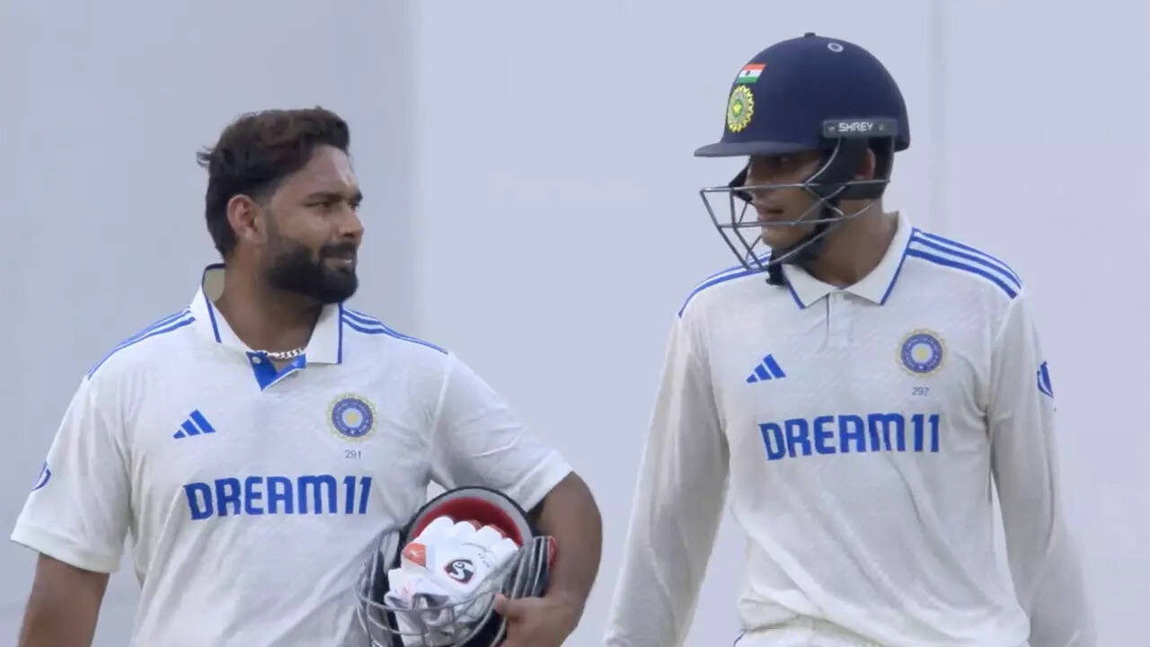 1st Test Live: India bowl Bangladesh out for 149 in Chennai