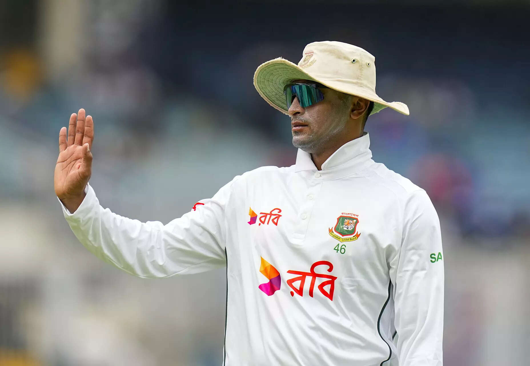 Shakib Al Hasan becomes the oldest Bangladesh Test cricketer