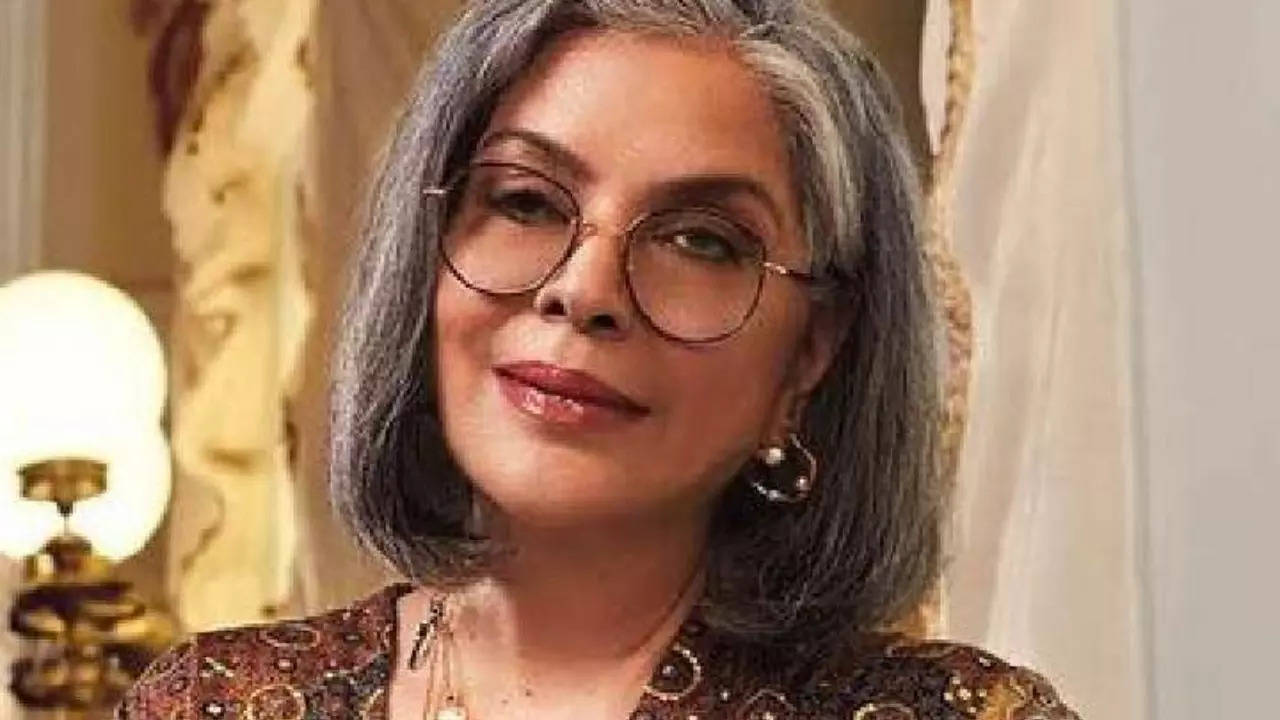 Zeenat Aman reveals her mother was furious when she learned that she smoked a chillum for 'Dum Maro Dum' song: 'I was high as a kite' | Hindi Movie News Filmymeet