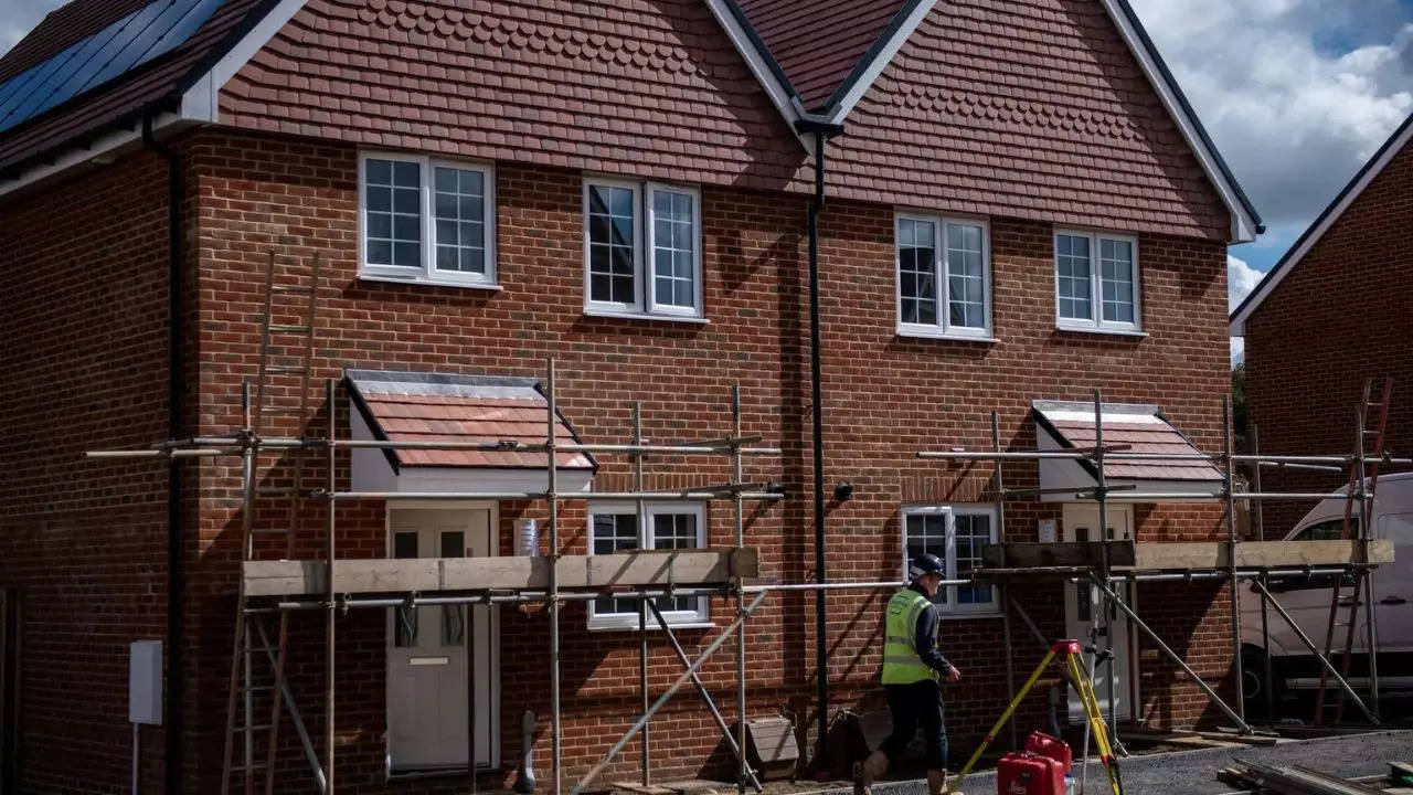 British couple’s dream Rs 16 crore home purchase goes awry after bathroom, windows missing – Times of India