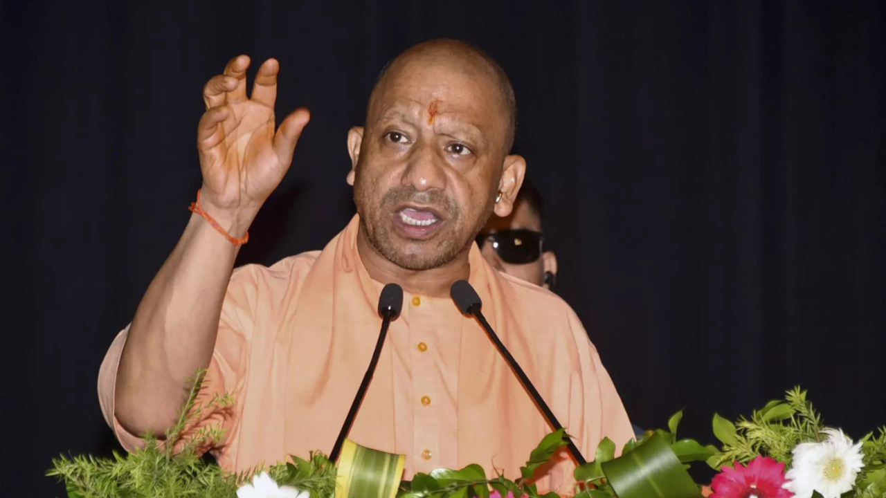 CCTVs, masks & gloves: UP govt issues norms for eateries after contamination cases