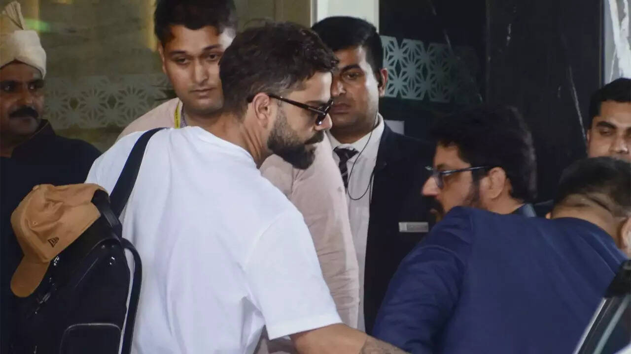 Watch: Kohli, Gambhir, Pant arrive in Kanpur ahead of second Test