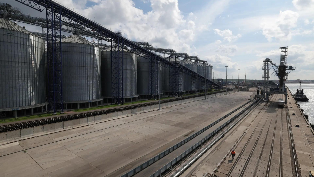 Russia expands Baltic ports as it eyes new grain markets