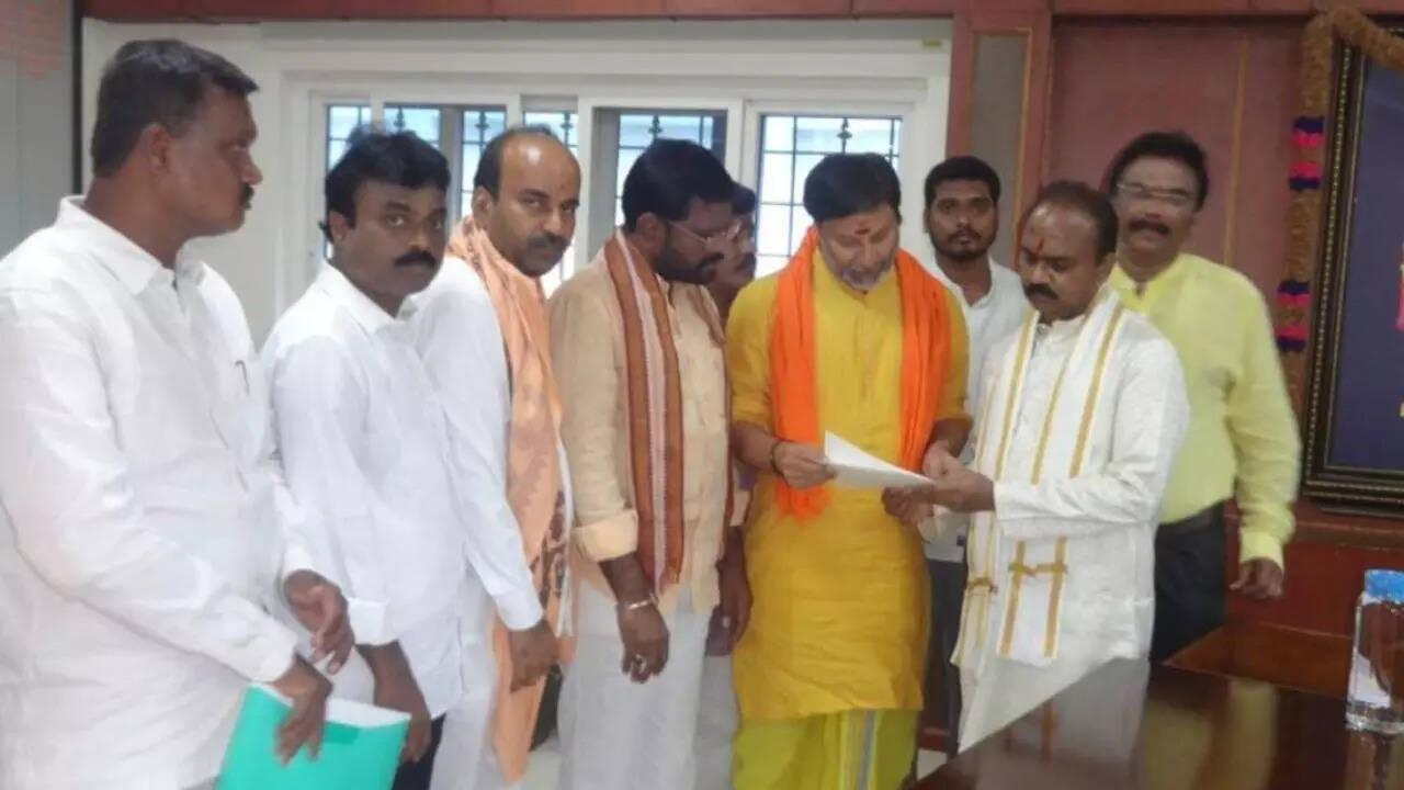 Laddu row: NDA, YSRCP on collision course over Jagan&rsquo;s Tirumala visit