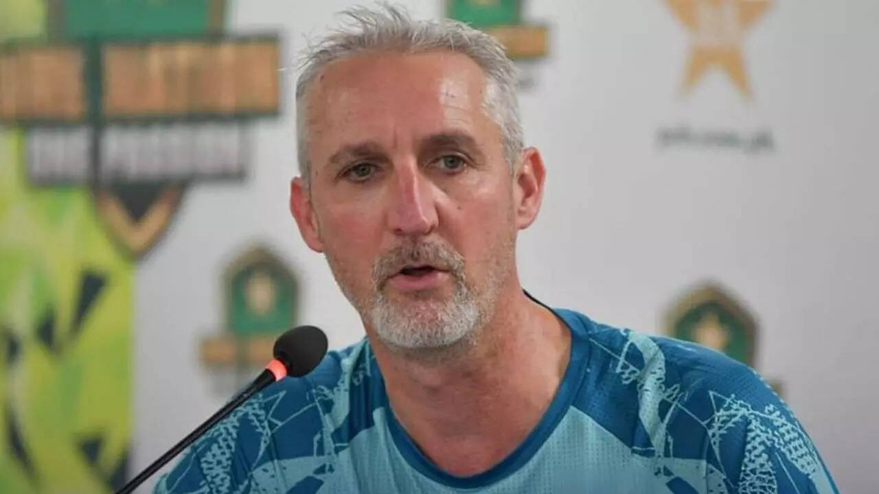Watch: Pakistan Test team head coach Gillespie to make changes only after...