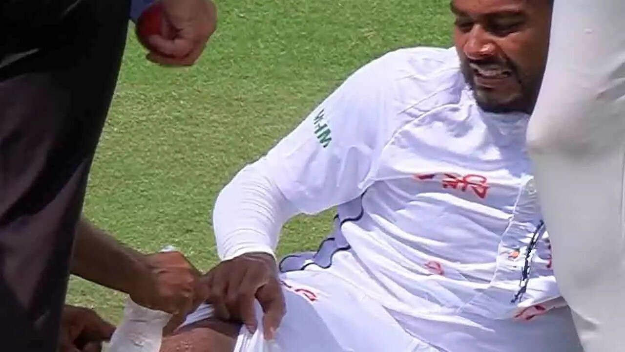 2nd Test: Mehidy Hasan stung by a wasp in Kanpur