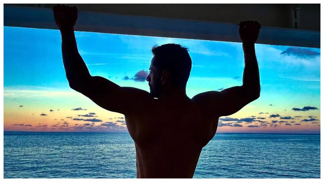 Fardeen's latest pic takes the internet by strom