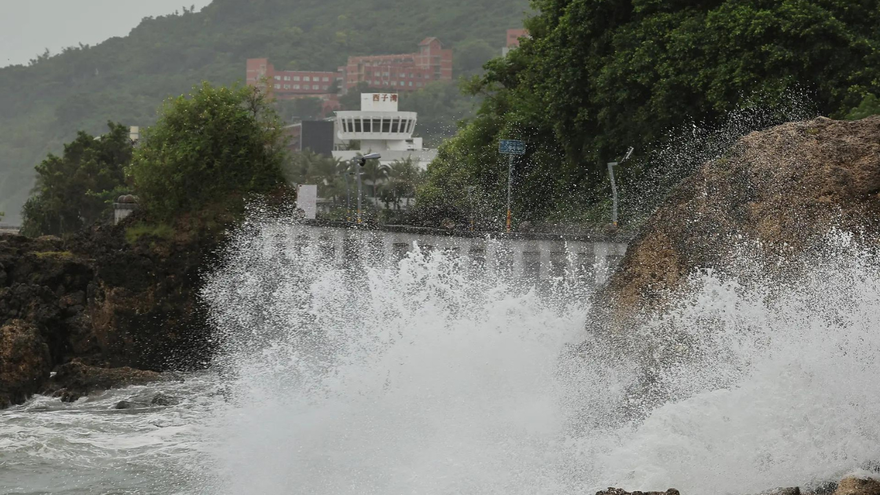 Typhoon Krathon heads towards Taiwan's populated west coast, storm surge warning issued