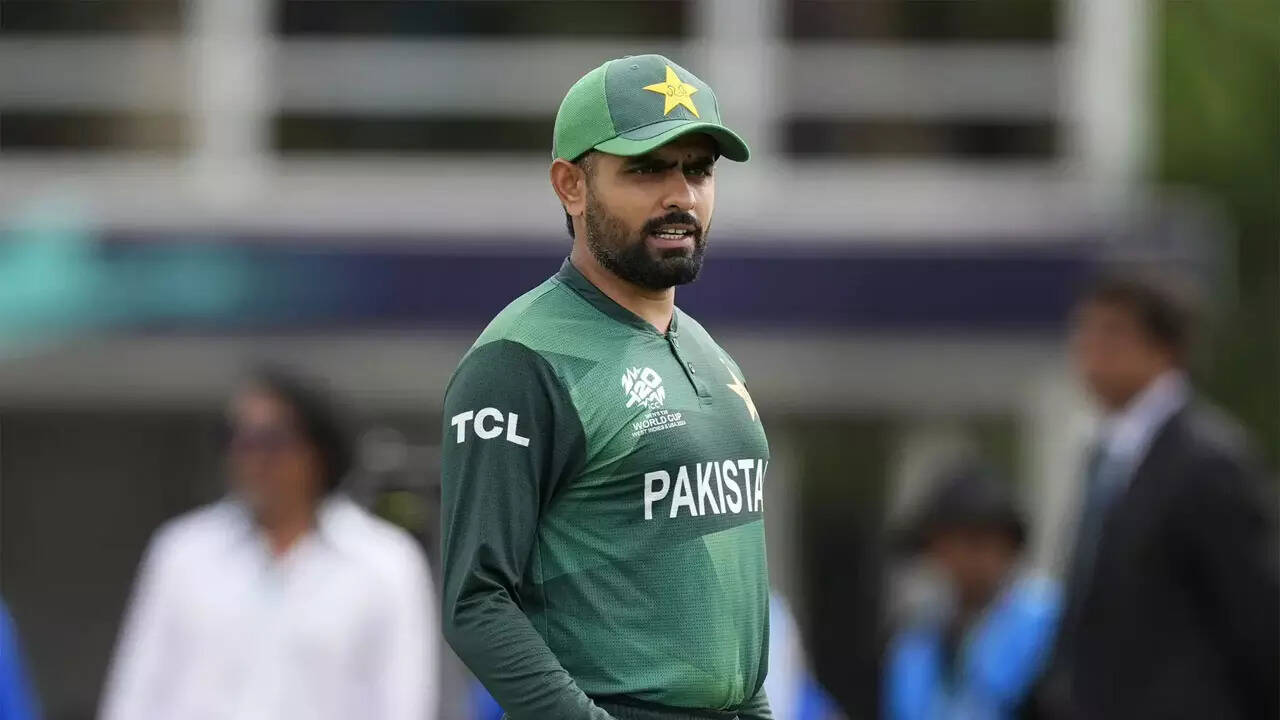 Babar quit captaincy after being 'solely' blamed for Pakistan's poor performances
