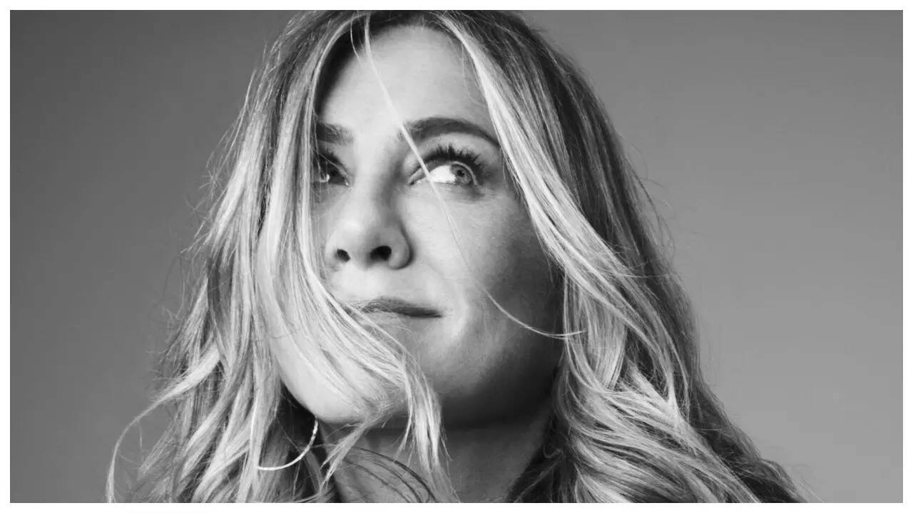 Exploring Jennifer Aniston’s net worth of USD 320 M