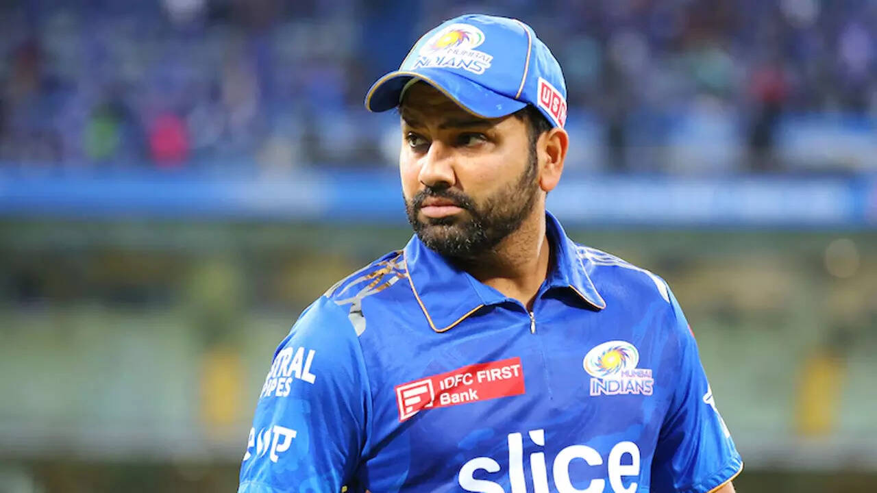 'RCB should take a chance with Rohit if available in IPL auction'