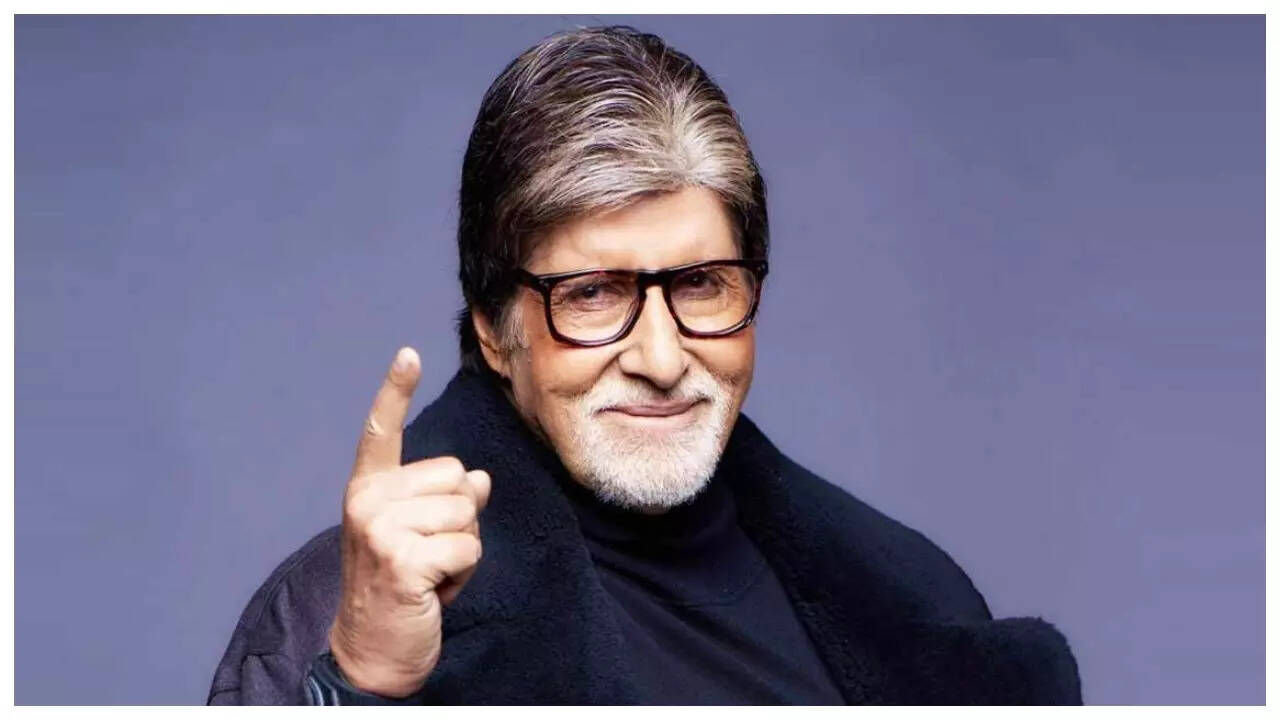 DYK Amitabh used to smoke 200 cigarettes a day?
