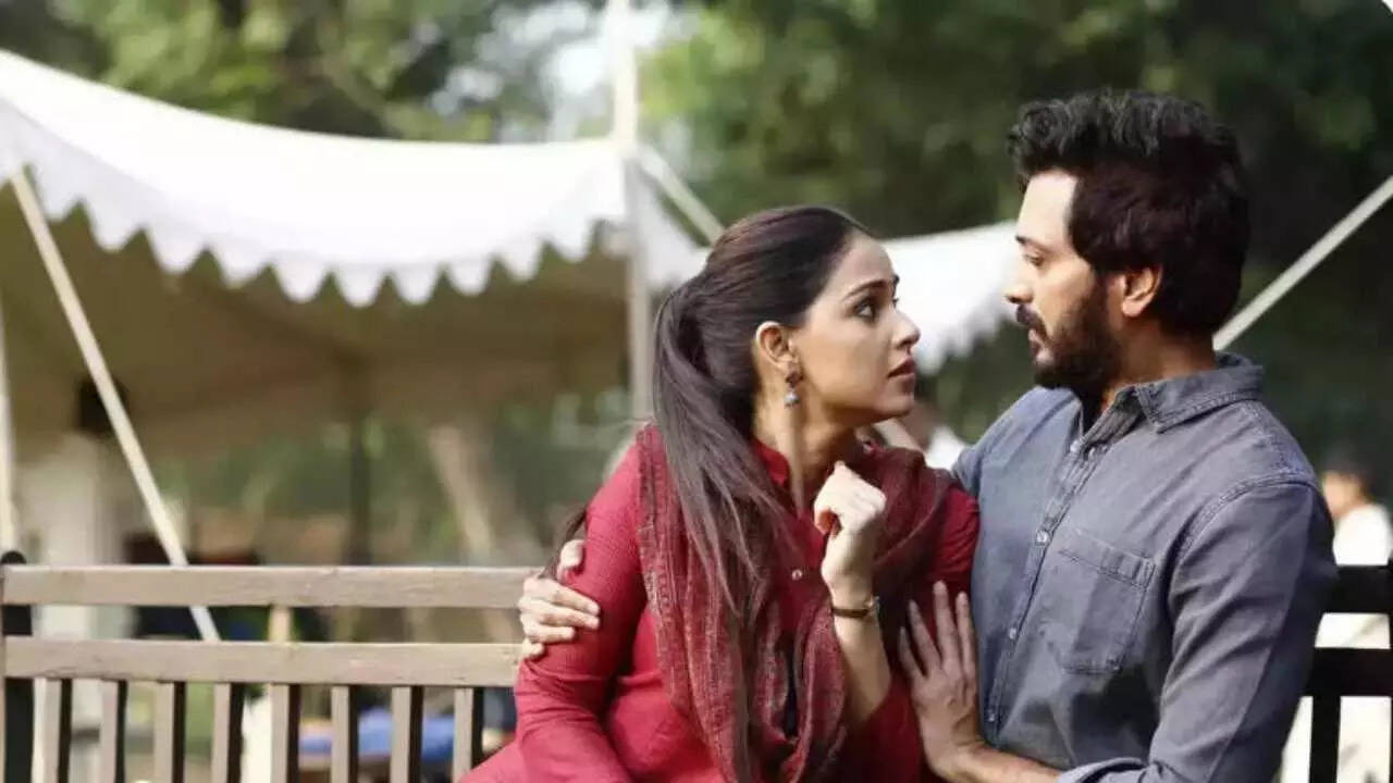 Riteish's midnight breakup text left Genelia depressed