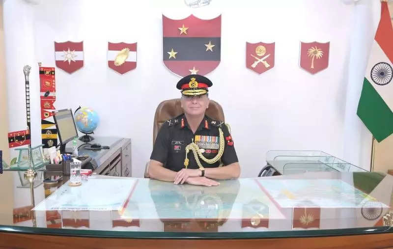 Lt Gen Dhiraj Seth reviews Indian Army’s readiness on western frontiers in Rajasthan thumbnail