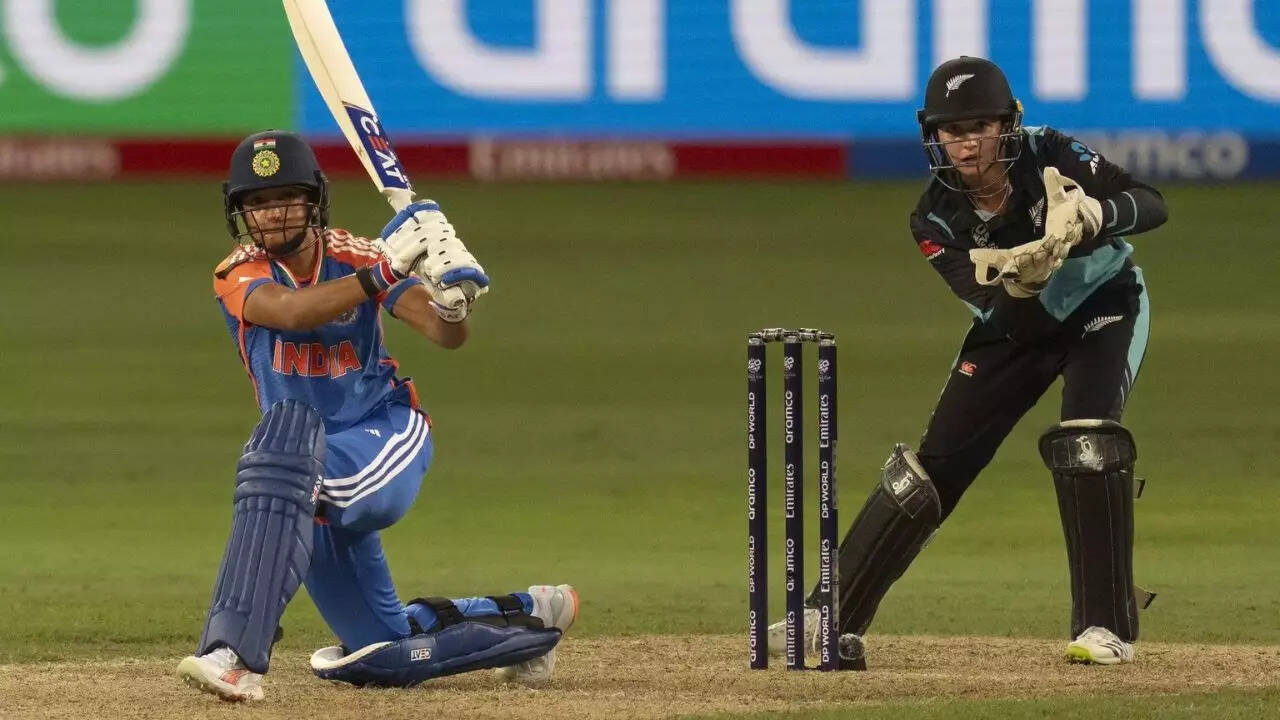 'Harmanpreet is better suited for big hitting, whereas...': Poonam Yadav