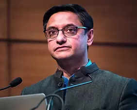 Sanjeev Sanyal offered Gokhale post after Debroy exit