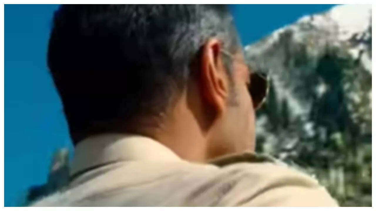 Ajay's fierce avatar revealed in Singham Again teaser