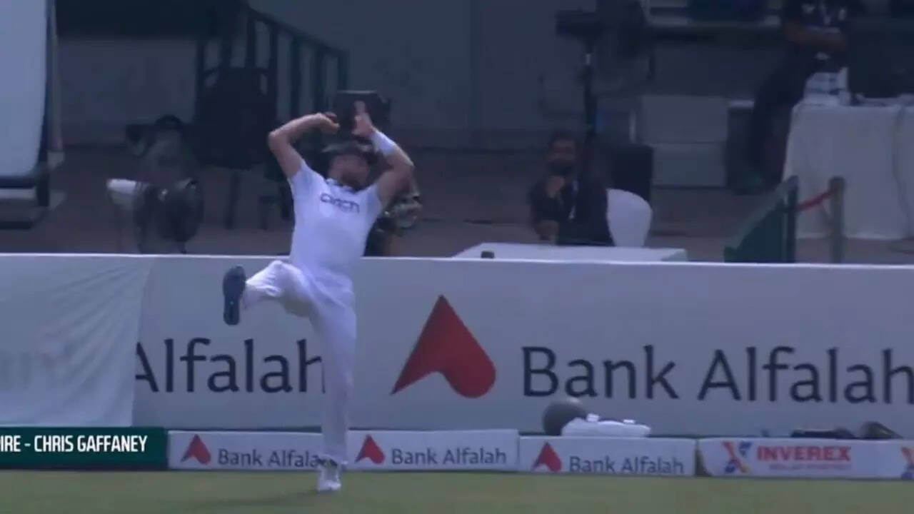 CONTROVERSY! Woakes denied a stunning catch