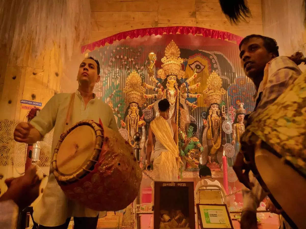 Durga Puja makes historic debut at Times Square, New York City; watch video here