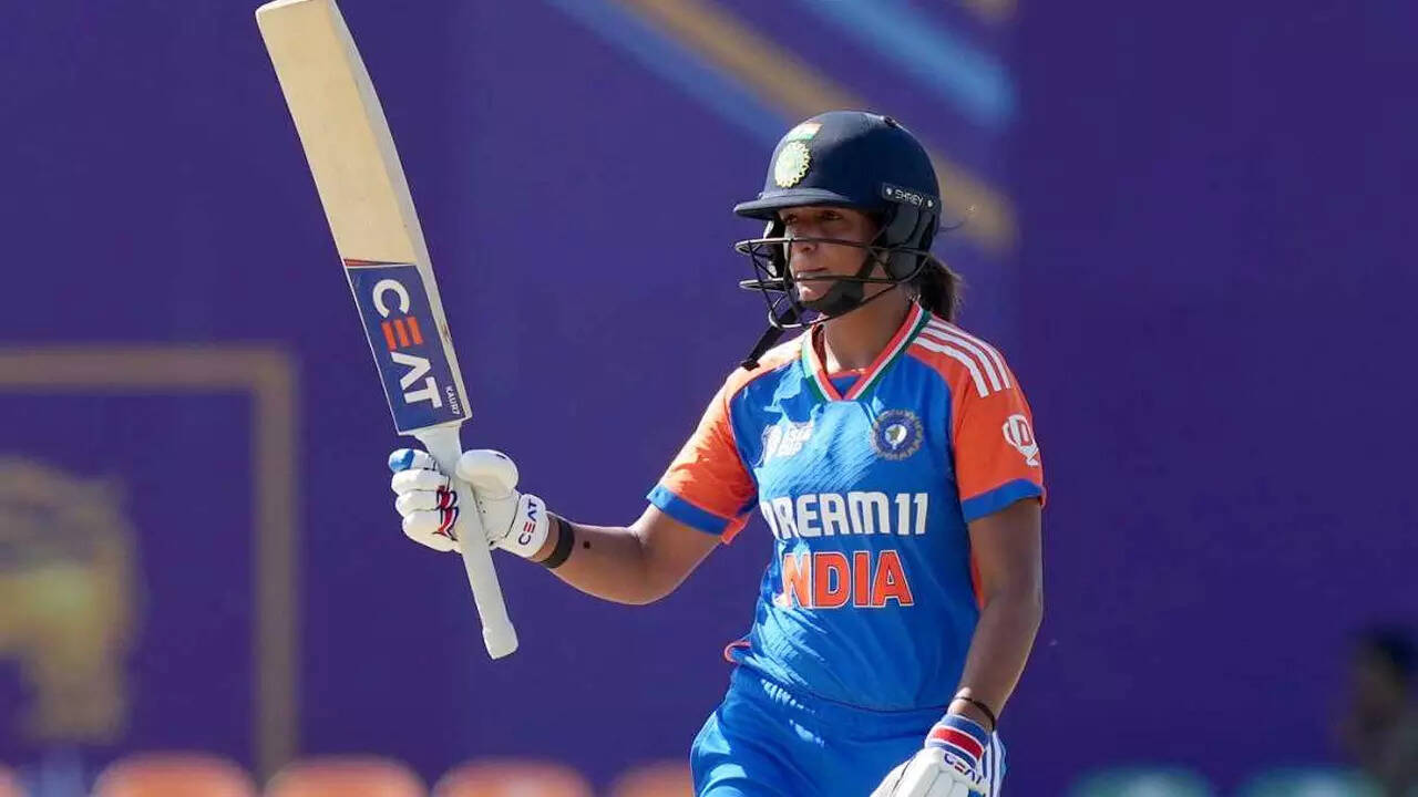 Harmanpreet slams fastest fifty by an Indian in Women's T20 WC