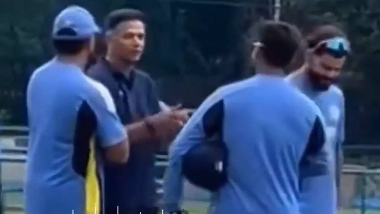 Watch: Dravid reunites with Rohit & Kohli ahead of first NZ Test