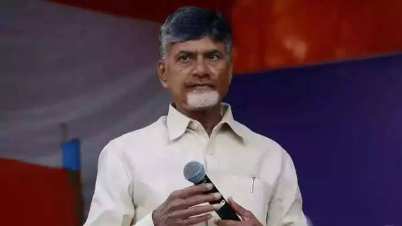 CID to probe 2021 attack on Chandrababu Naidu office, home