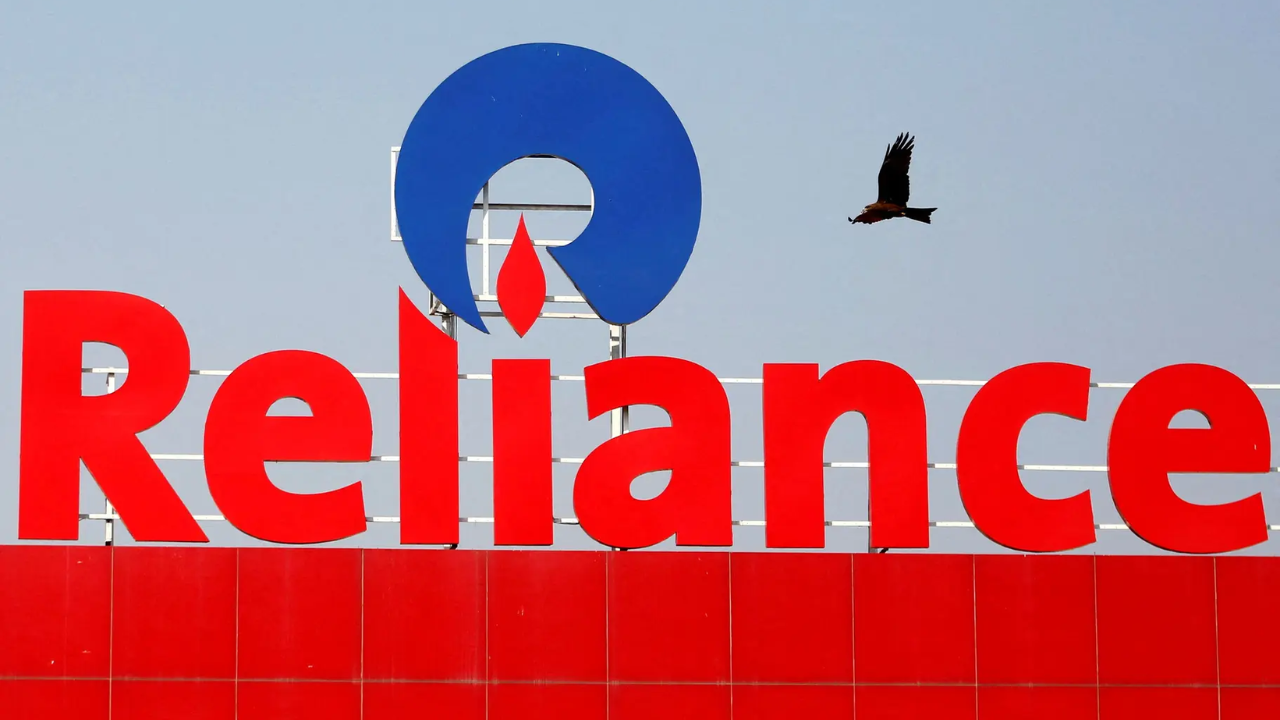 Reliance Industries Q2 net drops 3% on weaker refining margin