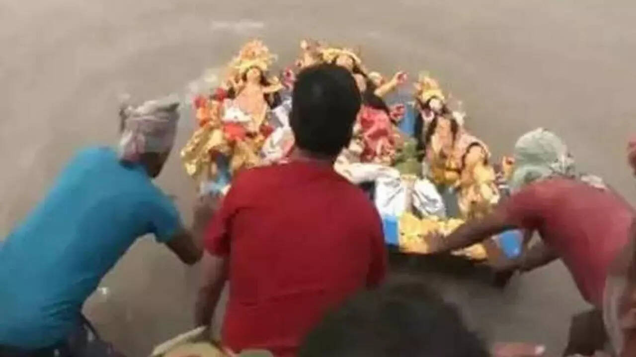 Kolkata police impose Section 163 to prevent disruptions during Immersion Carnival