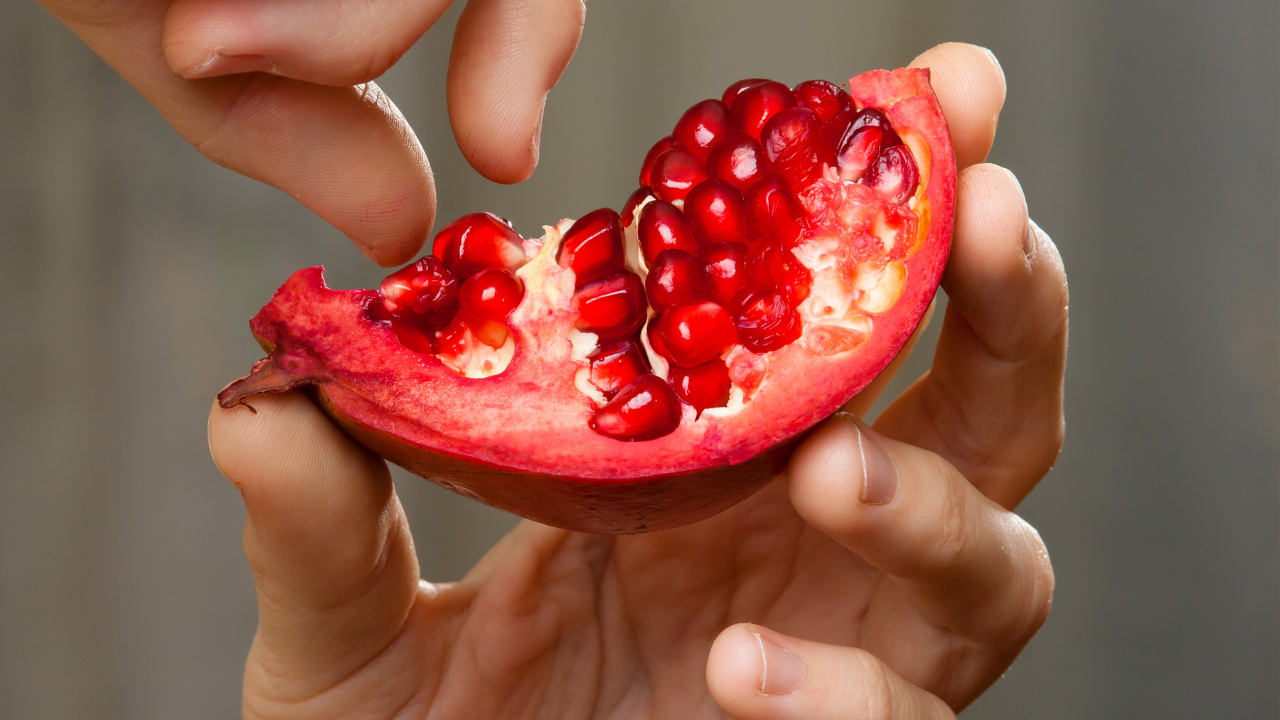 Pomegranate peel tea: 5 health benefits of this remedy