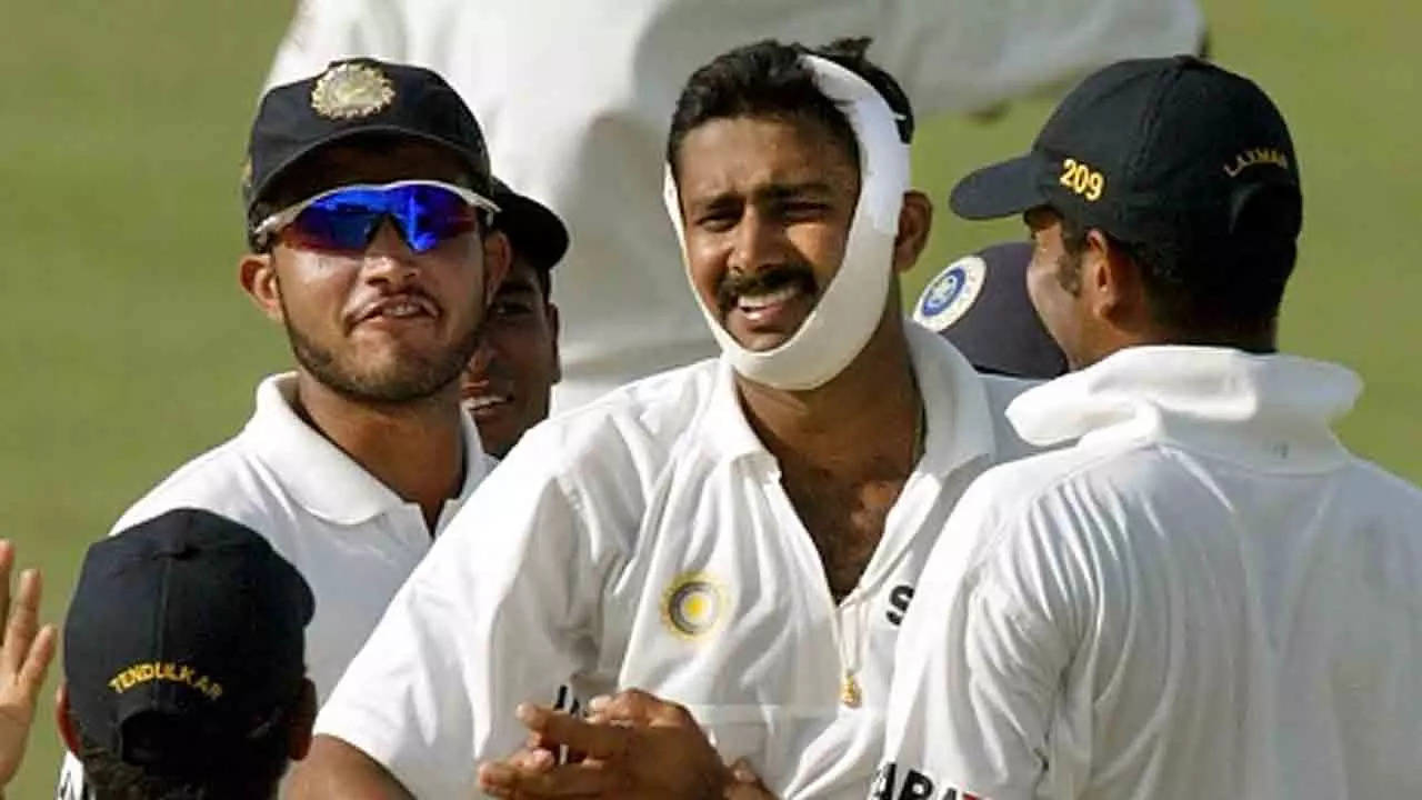 When Kumble dismissed Lara while bowling with a broken jaw