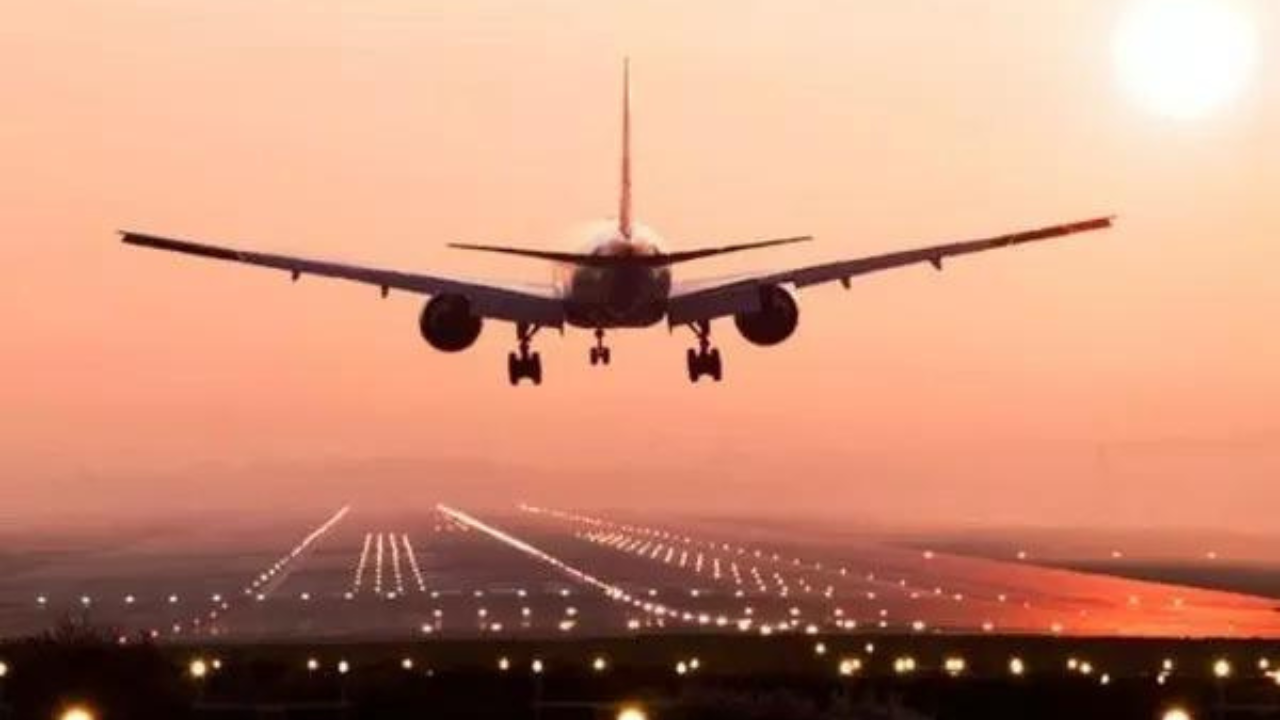 At 25,007 weekly departures, 5% more domestic flights this winter: DGCA