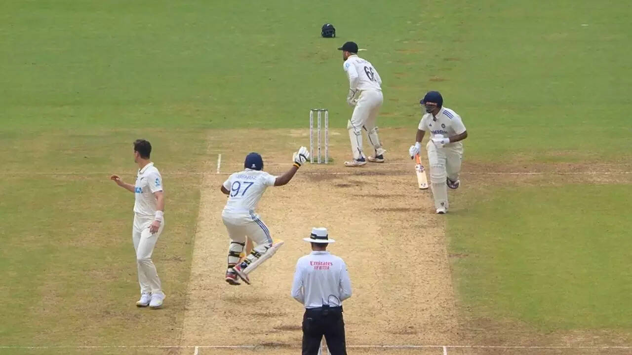 Watch: Sarfaraz shouts, jumps in hilarious mix-up with Pant