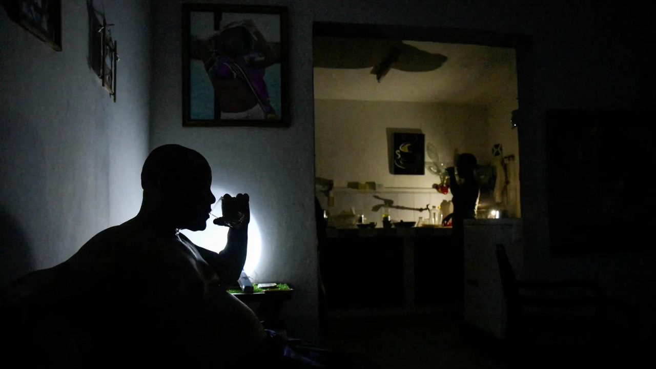 Cuba blackout: Millions plunged into darkness after nation's biggest power plant fails