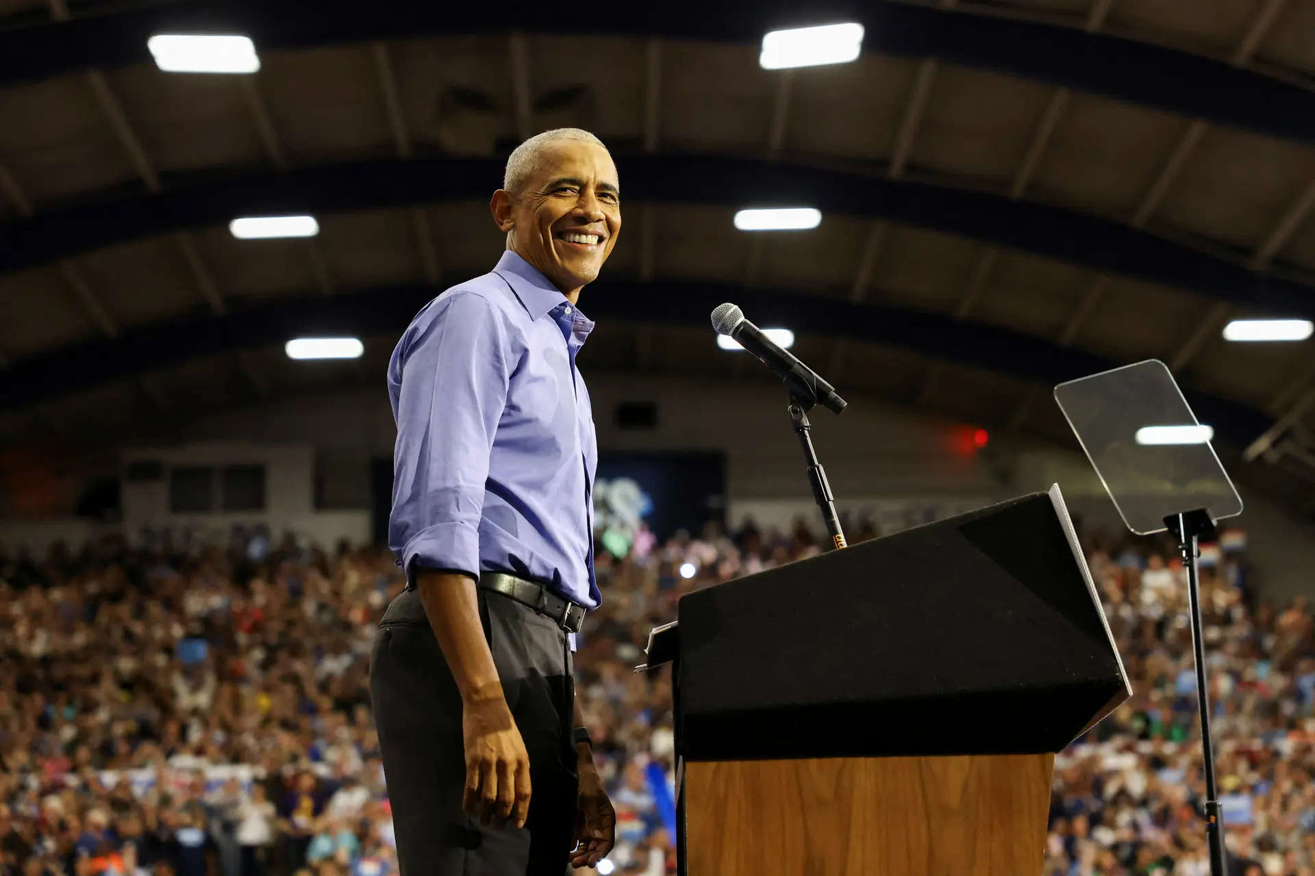 'Do you think Trump ever changed a tire?': Obama mocks Trump at Nevada rally