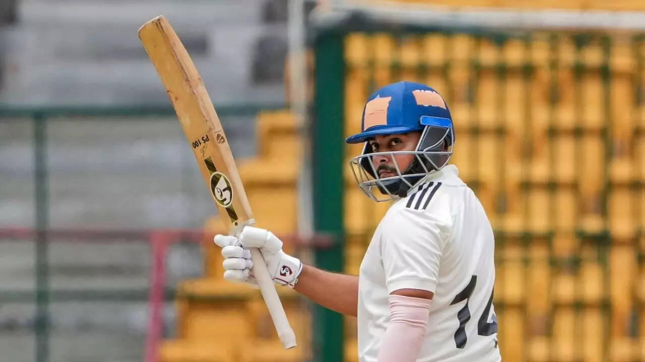 Prithvi Shaw dropped from Mumbai squad over "fitness"