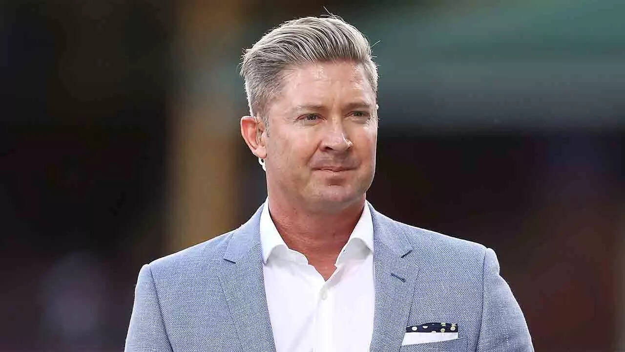Michael Clarke picks discarded cricketer to open against India