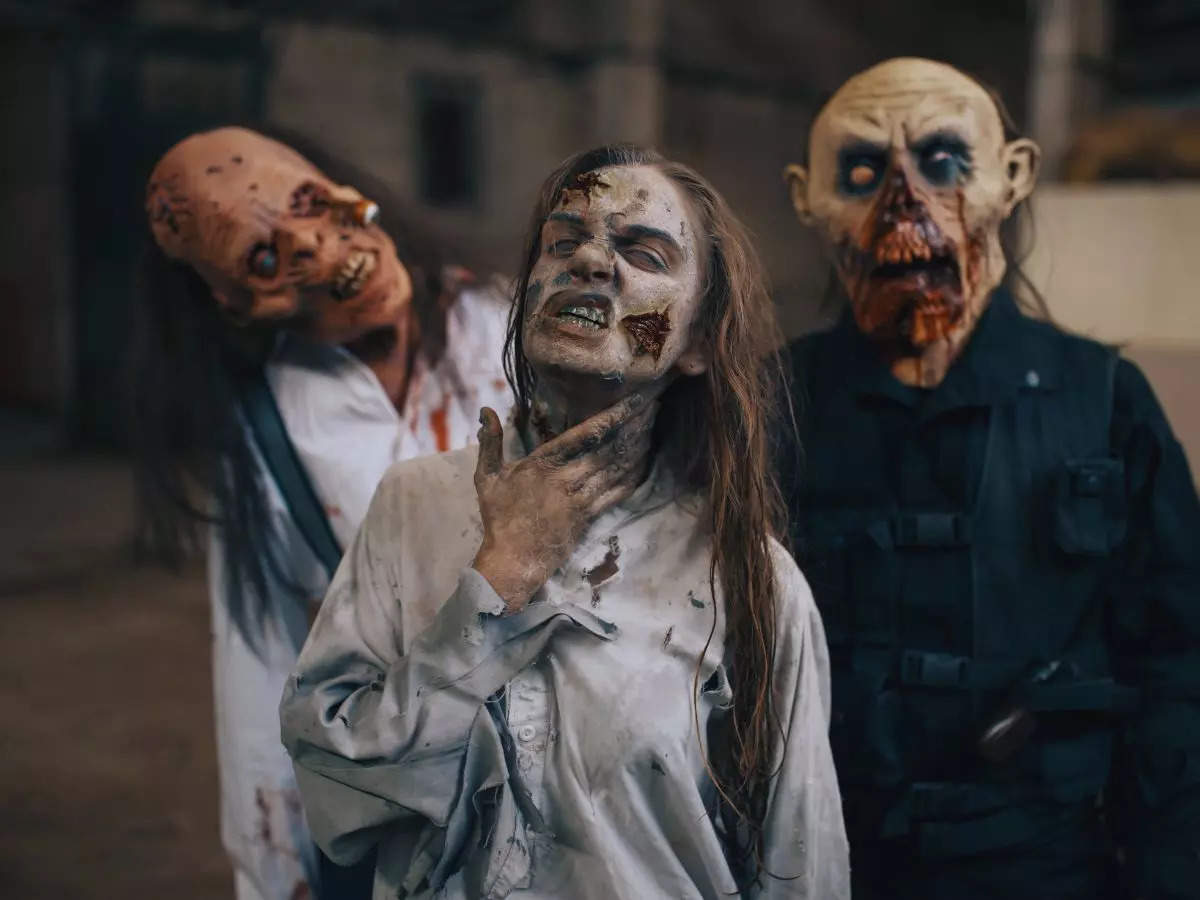 Zombies in the train: Japan’s bullet train hosts most spooky Halloween experience