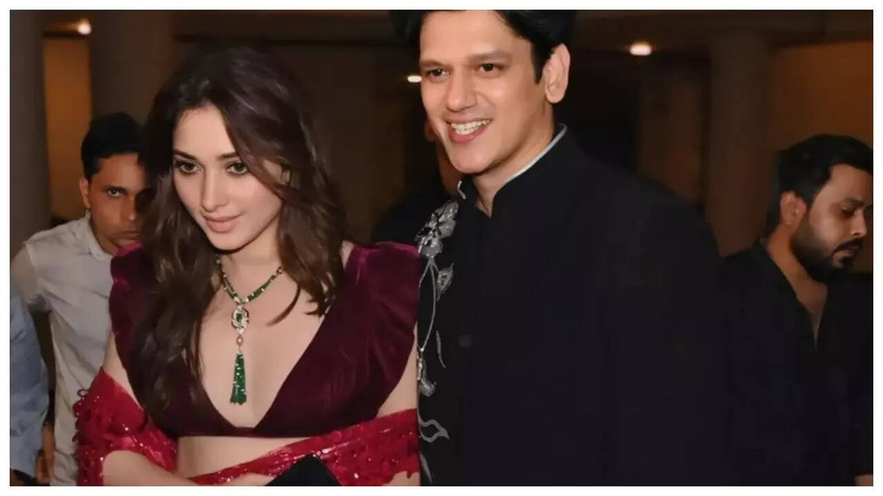 Tamannaah-Vijay serve couple goals at Diwali bash